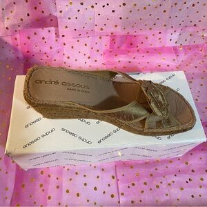 Andre Assous Women's Tan Wedge Sandals